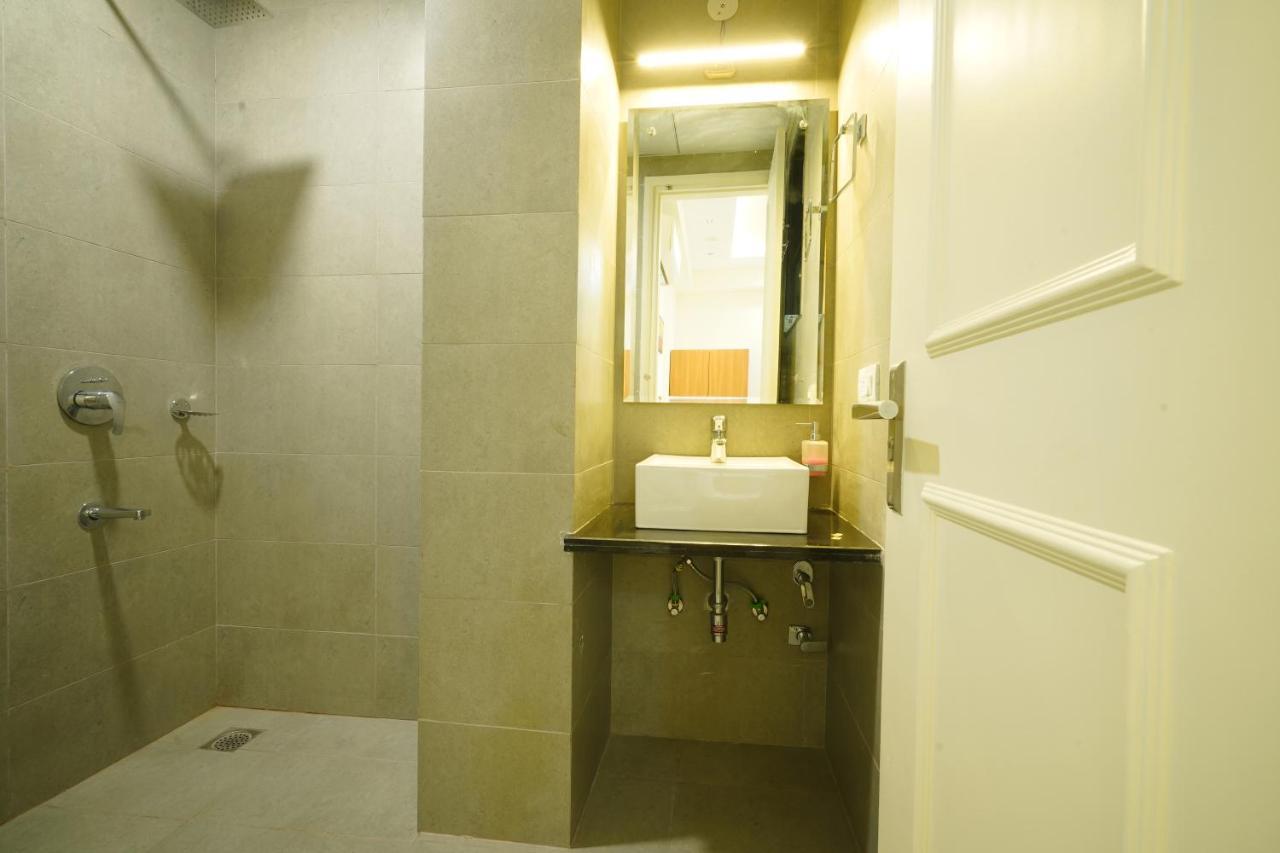Hotel Octave Orchid Vista Gurgaon Zewnętrze zdjęcie
