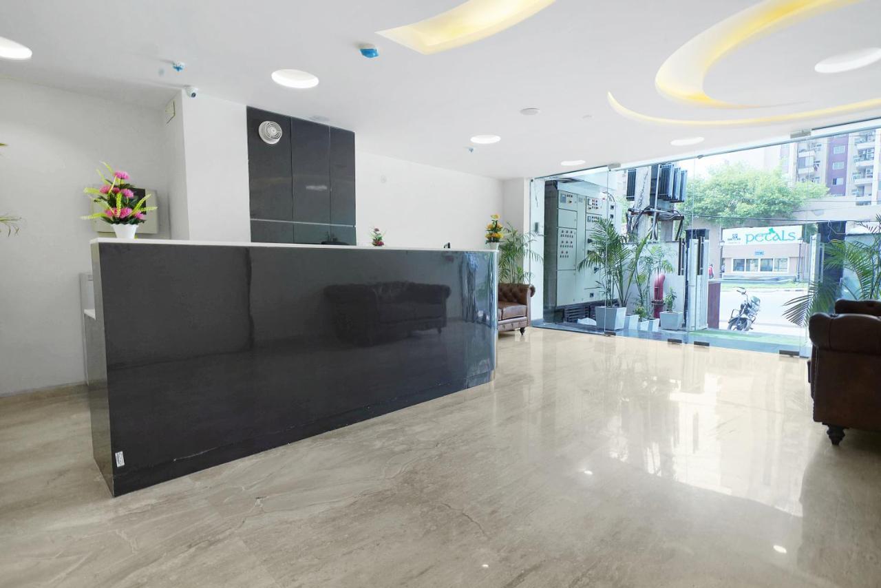 Hotel Octave Orchid Vista Gurgaon Zewnętrze zdjęcie