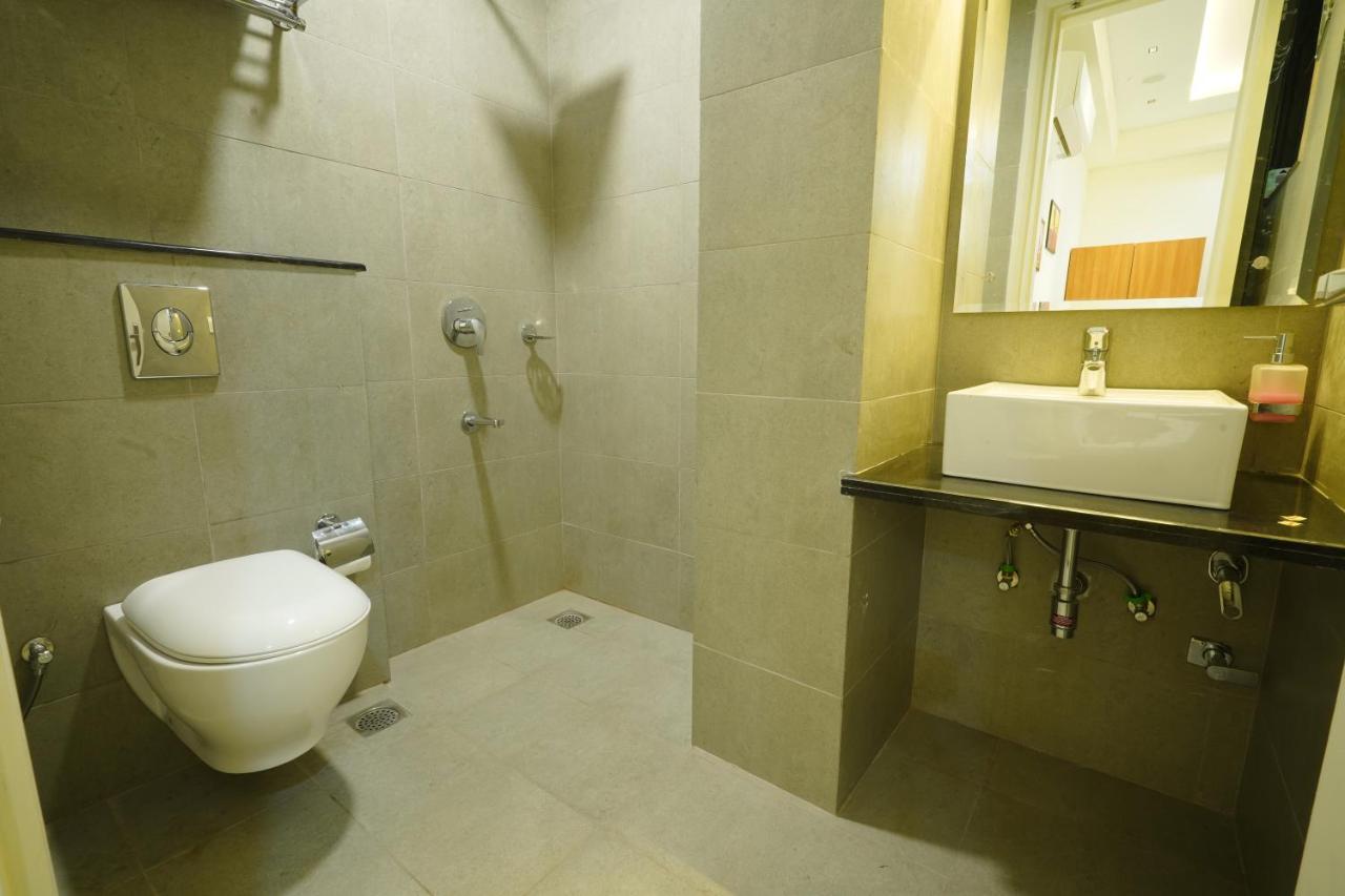Hotel Octave Orchid Vista Gurgaon Zewnętrze zdjęcie